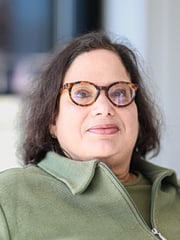 Portrait Nina Mitra